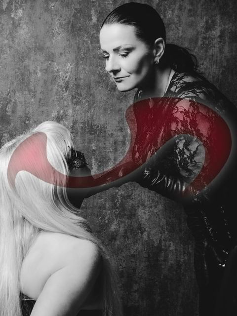Domina | BDSM: Bild Mistress Maxim in Wals/Salzburg