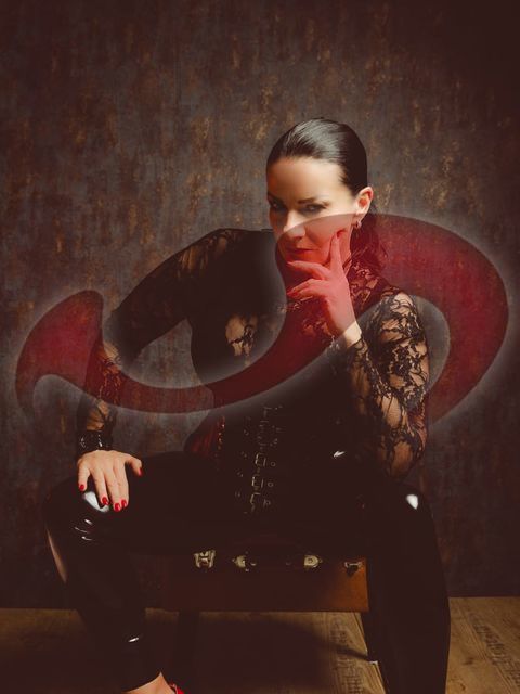 Domina | BDSM: Bild Mistress Maxim in Wals/Salzburg