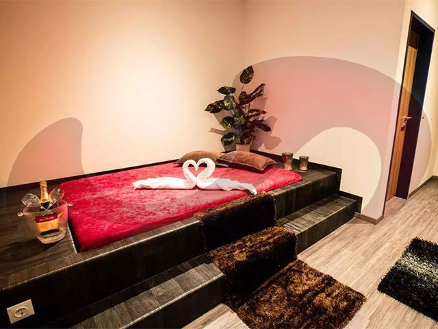 Sex Jobs | Erotik Immobilien: Bild Laufhaus Splash Krems Zimmer mieten in Krems Sex Jobs | Erotik Immobilien: Bild Laufhaus Splash Krems Zimmer mieten in Krems