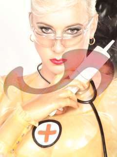 Bizarr & Fetisch: Bild Klinikerin Dr. von Fist in Ried im Traunkreis