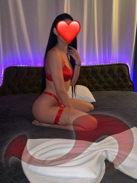 Massage Studios | Erotikmassage: Bild Lolita, junges Fotomodell ab sofort wieder im Enjoyment of Life  in Graz