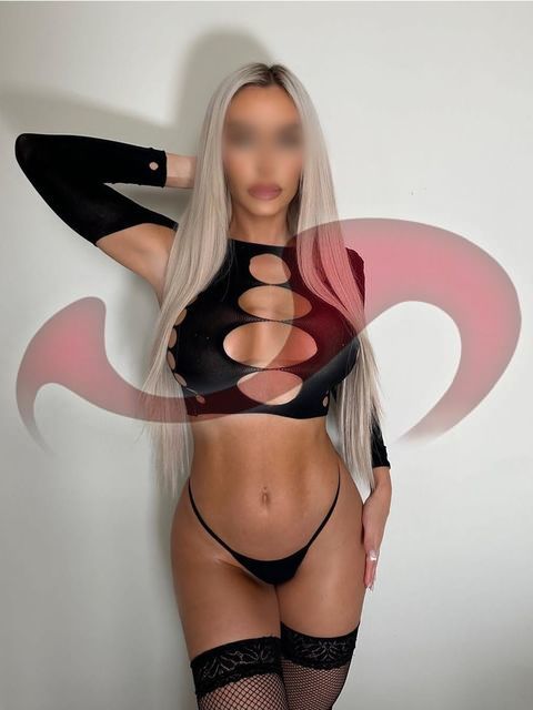 Girls | Models | Callgirls: Bild Karen Hot Girl Neu in Salzburg