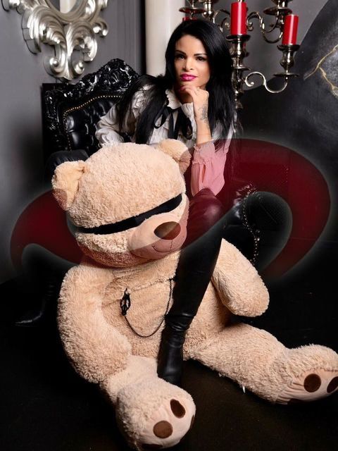 Girls | Models | Callgirls: Bild Angel Blue in Graz Girls | Models | Callgirls: Bild Angel Blue in Graz