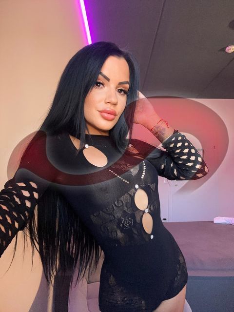 Girls | Models | Callgirls: Bild Nelly L in Kemmelbach