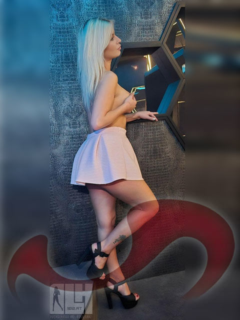 Girls | Models | Callgirls: Bild Christina in Graz Girls | Models | Callgirls: Bild Christina in Graz