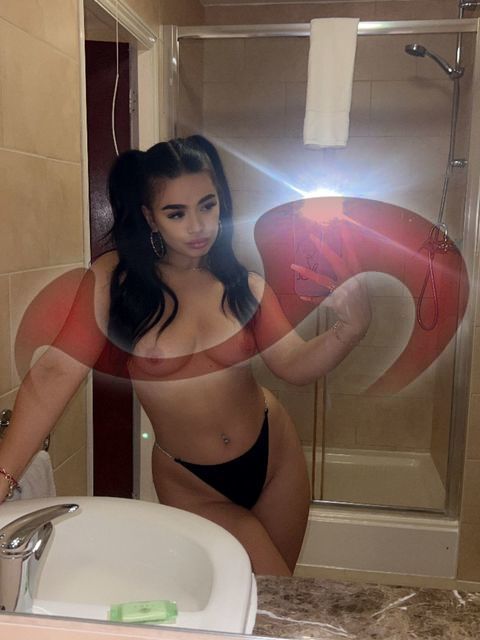 Girls | Models | Callgirls: Bild Alessia in Schrding