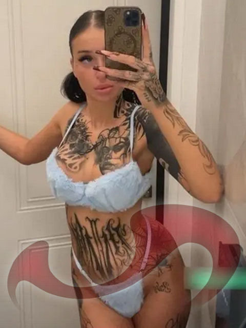 Girls | Models | Callgirls: Bild Mia in Pasching