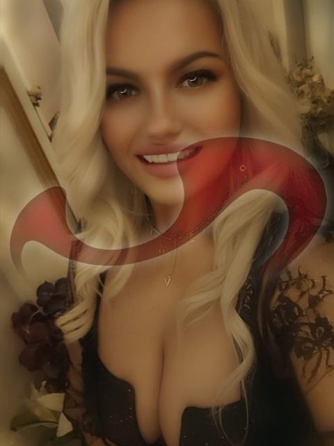 Girls | Models | Callgirls: Bild Alena gold in Ried im Traunkreis Girls | Models | Callgirls: Bild Alena gold in Ried im Traunkreis