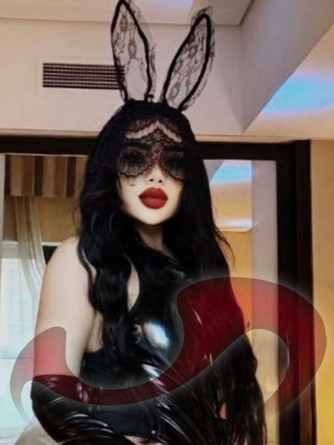 Girls | Models | Callgirls: Bild -App.5, Domina-Paris in Graz