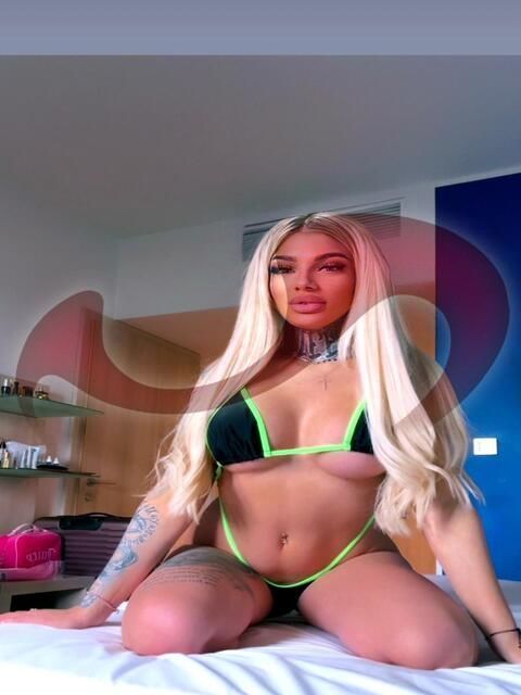 Girls | Models | Callgirls: Bild Julia in Pasching