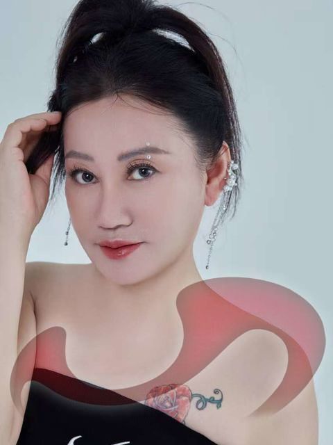 Asia Girls: Bild Mina in Linz