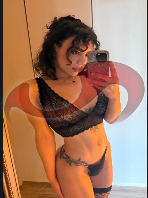 Girls | Models | Callgirls: Bild Ts Mirella  in Wien