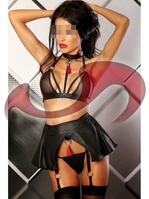 Elif Azra in Oberösterreich / Ried im Traunkreis , Voitsdorferstraße 16