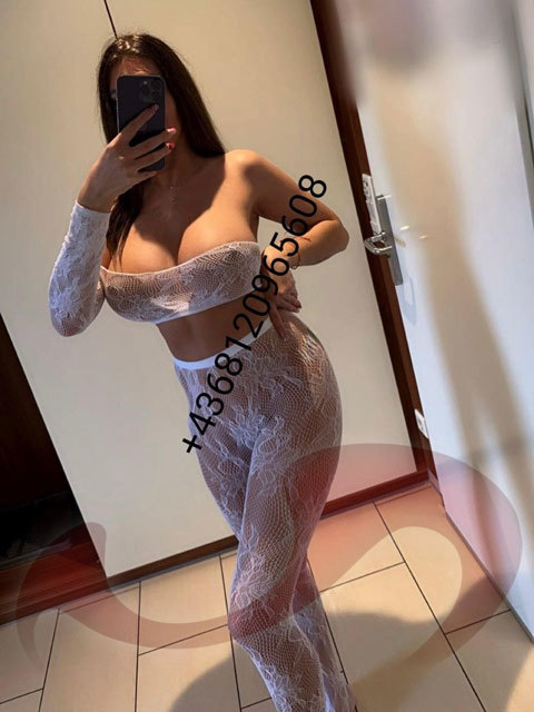  Alina  in Ober&ouml;sterreich  / Haid bei Ansfelden , Wiener Stra�e 33 