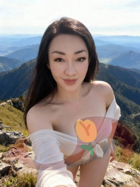  - Girls | Models | Callgirls:  Lucky - China * NEU *   in Ober&ouml;sterreich  / Sattledt , Sportplatzstra�e 6 